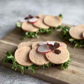 288_Kyllingekødpølse_smørrebrød_03a