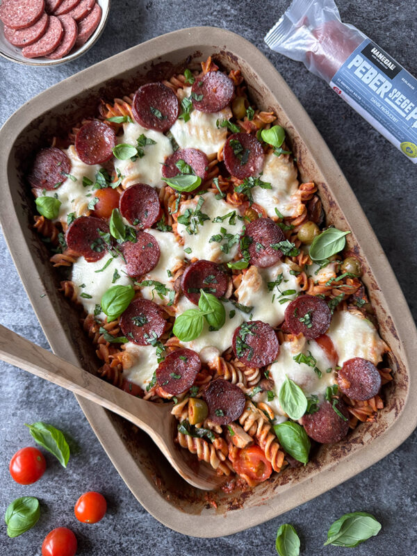 334_Bagt_Pizzapasta_m_peberspegepølse_03a