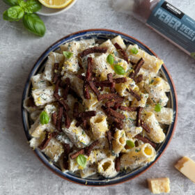 334_Cremet_Pasta_m_ricotta, citron_og_sprød_peberspegepølse_03c