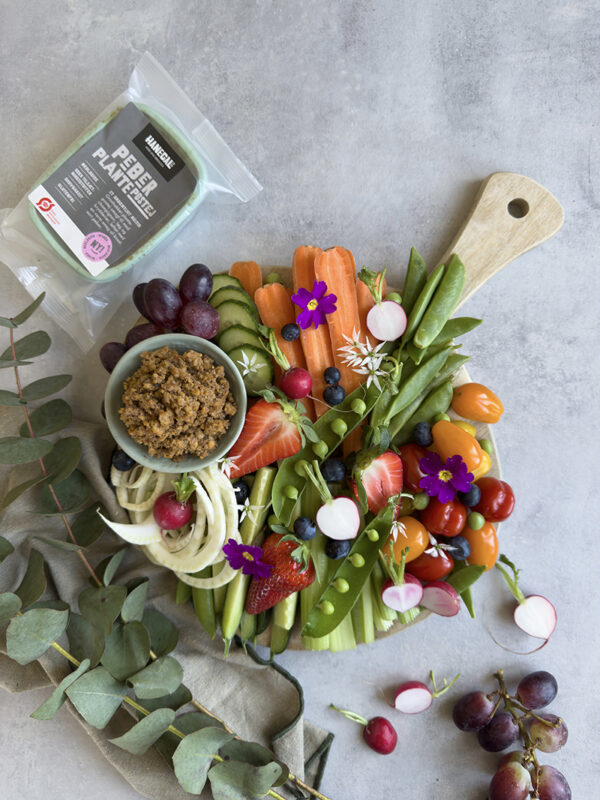 20036_Cruditébræt_m_dip_af_peberplantepostej_03a